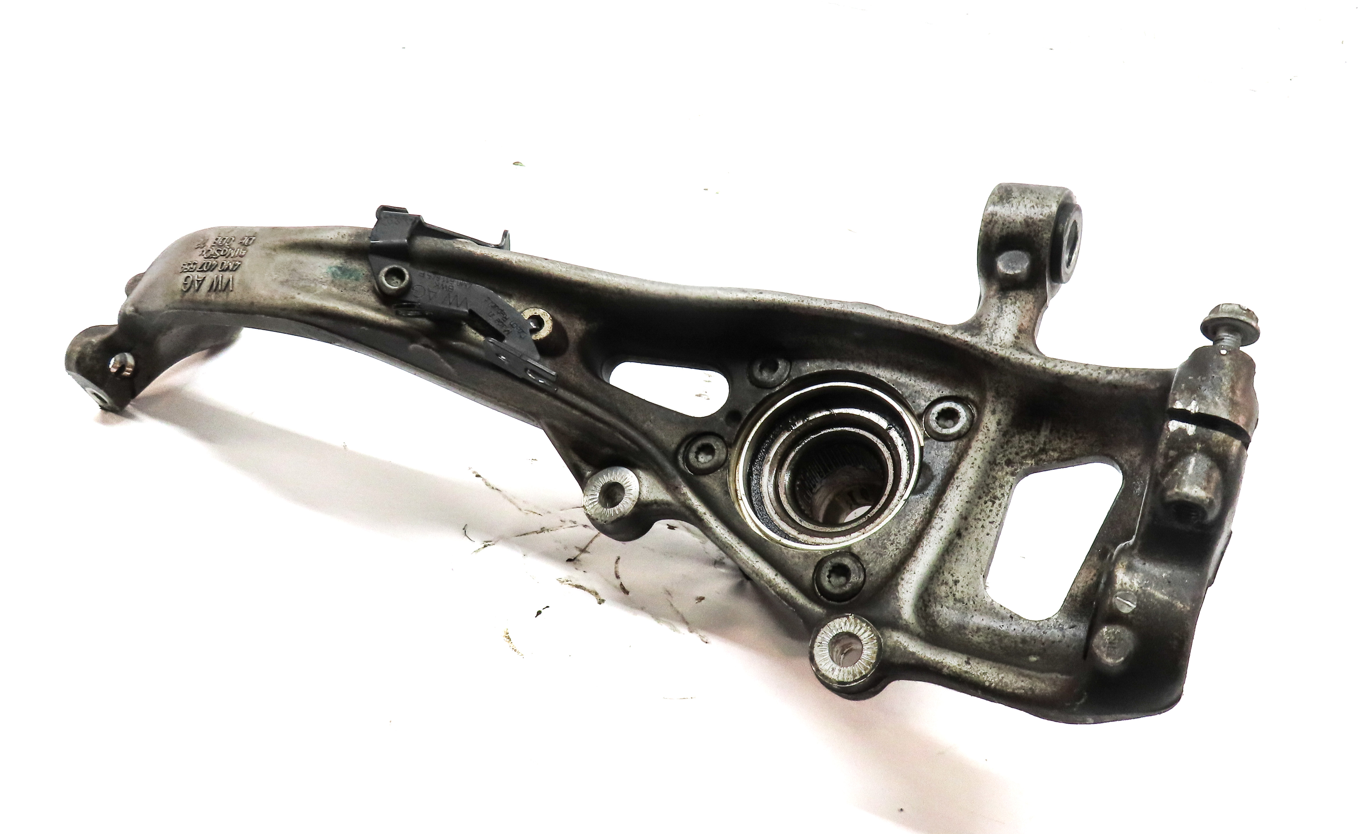 2017-2022 AUDI Q7 (4M) FRONT LEFT DRIVER SPINDLE KNUCKLE WHEEL HUB 4M0407559 — exact item pictured